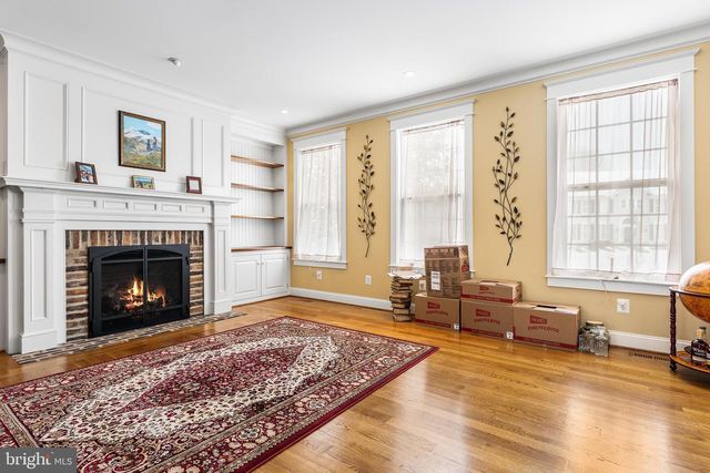 8 LANTERN LN, Woodstown, NJ 08098