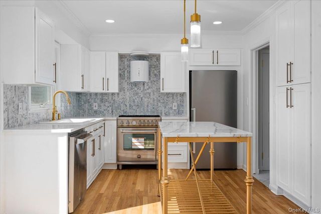 15 Hillside Road, Bronxville, NY 10708