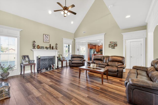 205 Apricot Ln, Murfreesboro, TN 37129