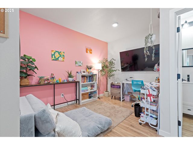 805 Se CRESCENT Pl, Newport, OR 97365