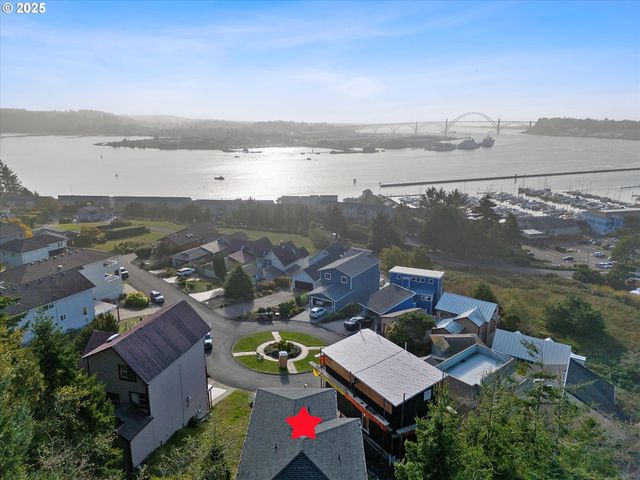 805 Se CRESCENT Pl, Newport, OR 97365