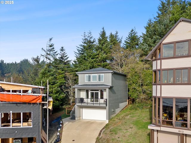 805 Se CRESCENT Pl, Newport, OR 97365