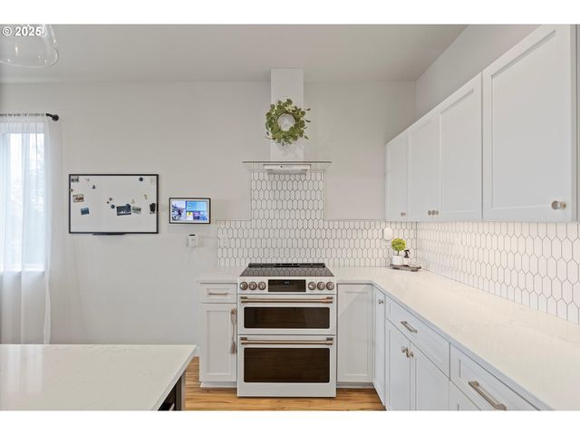 805 Se CRESCENT Pl, Newport, OR 97365