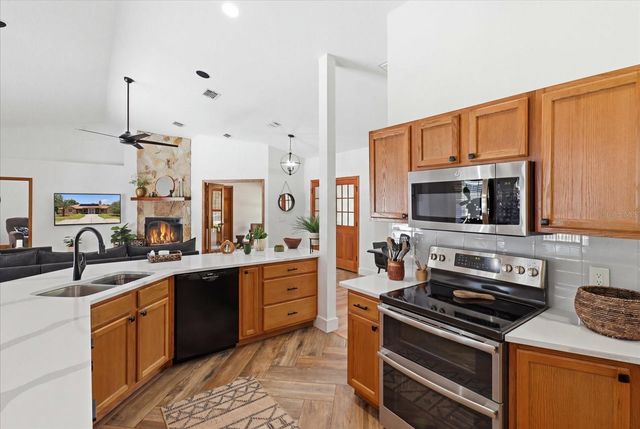 12143 NE 47TH PLACE, Silver Springs, FL 34488