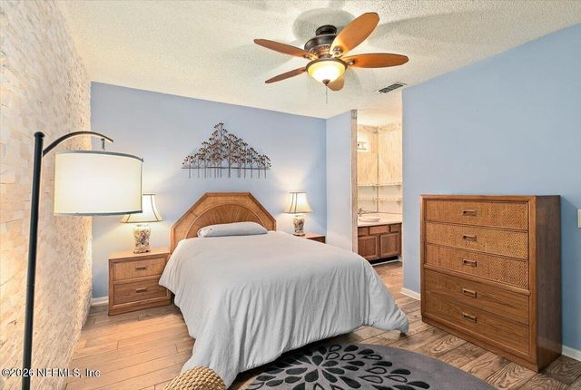 2105 WOOD HILL Drive 2105, Jacksonville, FL 32256