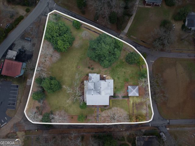 26 Magnolia Street, Grantville, GA 30220