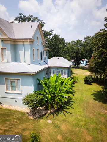 26 Magnolia Street, Grantville, GA 30220