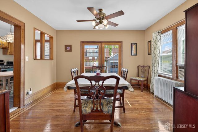 546 Teneyke Place, Rahway, NJ 07065