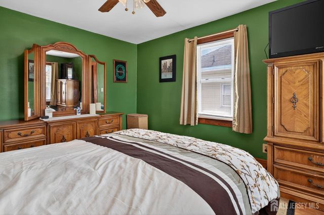 546 Teneyke Place, Rahway, NJ 07065