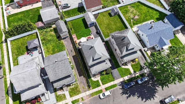 546 Teneyke Place, Rahway, NJ 07065