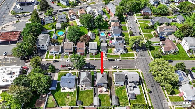 546 Teneyke Place, Rahway, NJ 07065