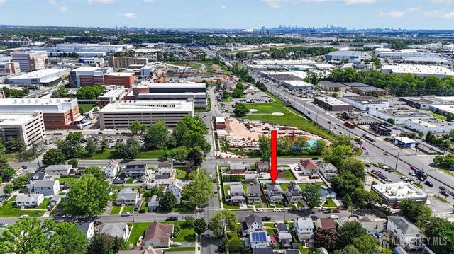 546 Teneyke Place, Rahway, NJ 07065