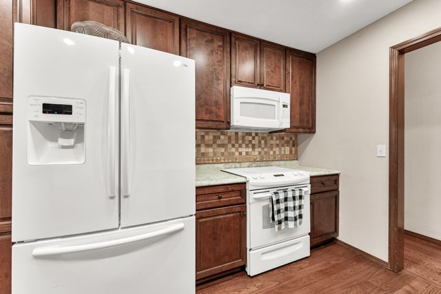 3115 W Edgewood Street, Springfield, MO 65807