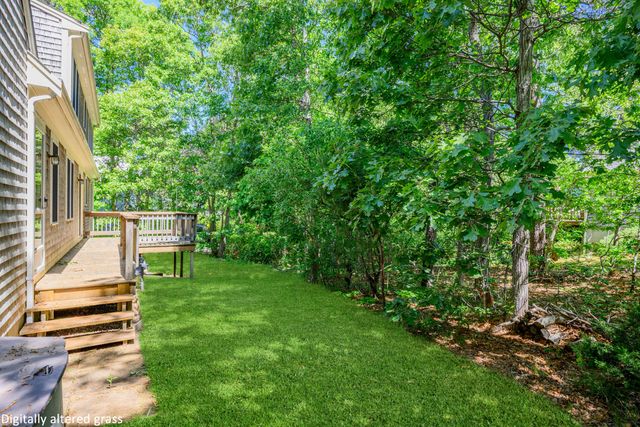 20 Bray Farm Road S, Yarmouth Port, MA 02675