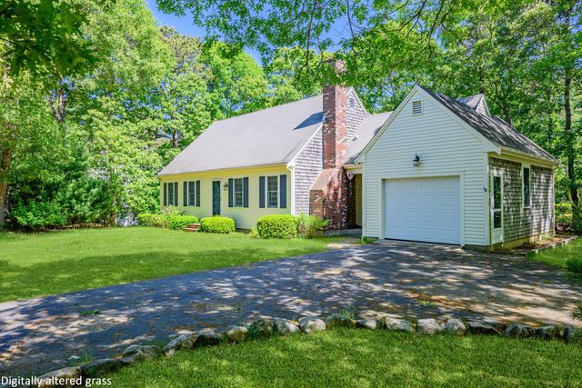 20 Bray Farm Road S, Yarmouth Port, MA 02675