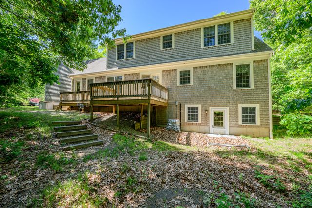 20 Bray Farm Road S, Yarmouth Port, MA 02675