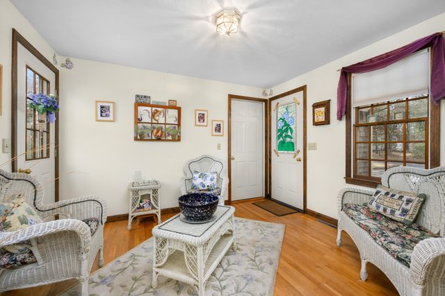 20 Bray Farm Road S, Yarmouth Port, MA 02675