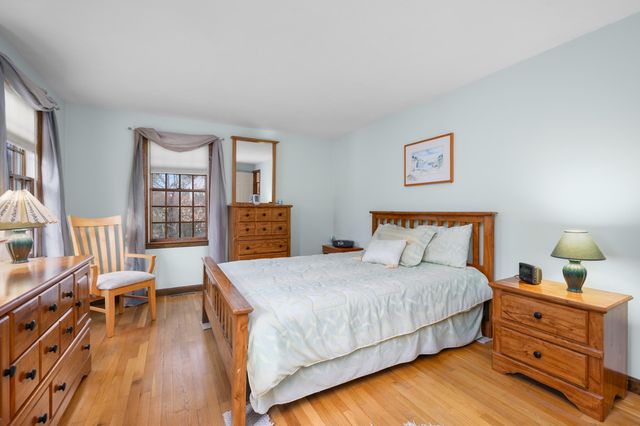 20 Bray Farm Road S, Yarmouth Port, MA 02675