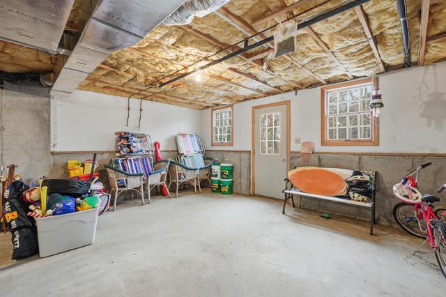 20 Bray Farm Road S, Yarmouth Port, MA 02675