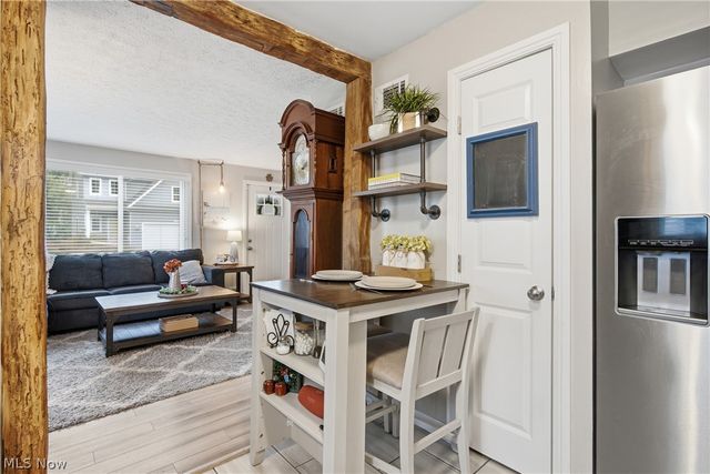 131 Forest Boulevard, Avon Lake, OH 44012
