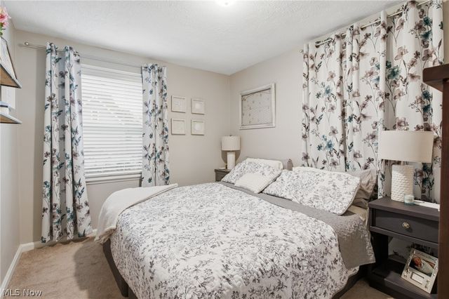 131 Forest Boulevard, Avon Lake, OH 44012