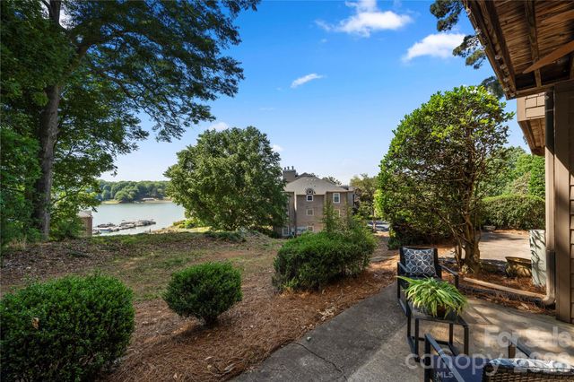 9717 Emerald Point Drive 1, Charlotte, NC 28278