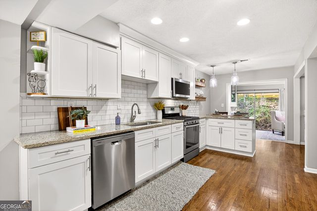 3008 Vinings Ferry Drive SE, Atlanta, GA 30339