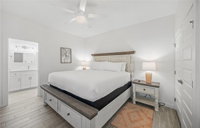 3087 S 11th St 601, Port Aransas, TX 78373