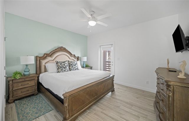 3087 S 11th St 601, Port Aransas, TX 78373