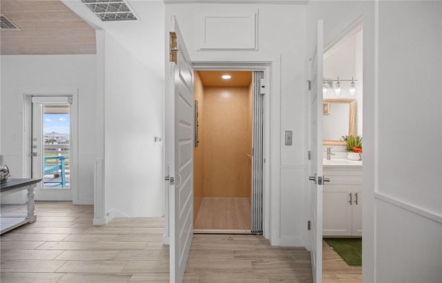 3087 S 11th St 601, Port Aransas, TX 78373