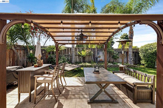 34515 Bentley Ct, Fremont, CA 94555