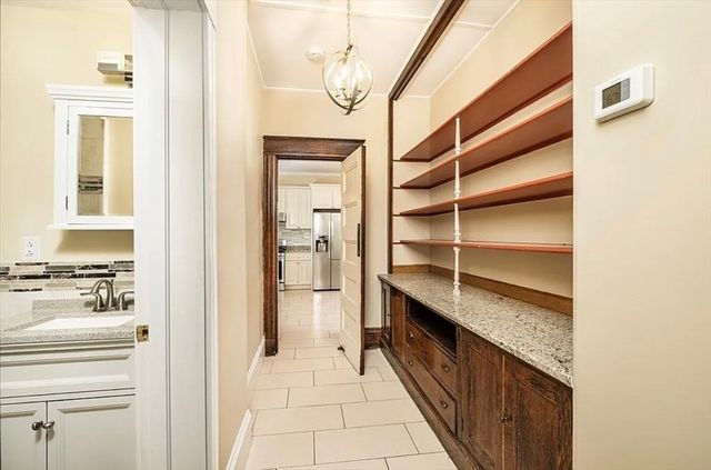 161 Walnut St 1, Newton, MA 02460
