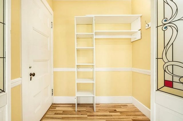 161 Walnut St 1, Newton, MA 02460