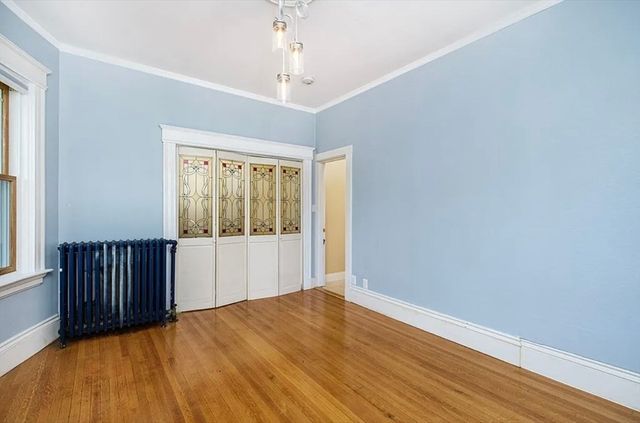 161 Walnut St 1, Newton, MA 02460