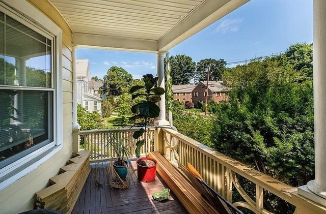161 Walnut St 1, Newton, MA 02460