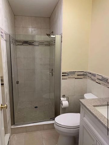 161 Walnut St 1, Newton, MA 02460