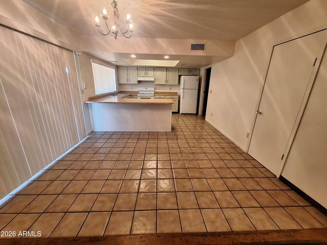 4142 W SUNNYSIDE Avenue, Phoenix, AZ 85029