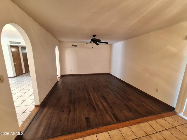 4142 W SUNNYSIDE Avenue, Phoenix, AZ 85029