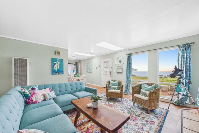 104 Sea View Road, Shelter Cove, CA 95589