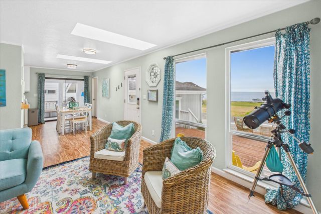 104 Sea View Road, Shelter Cove, CA 95589