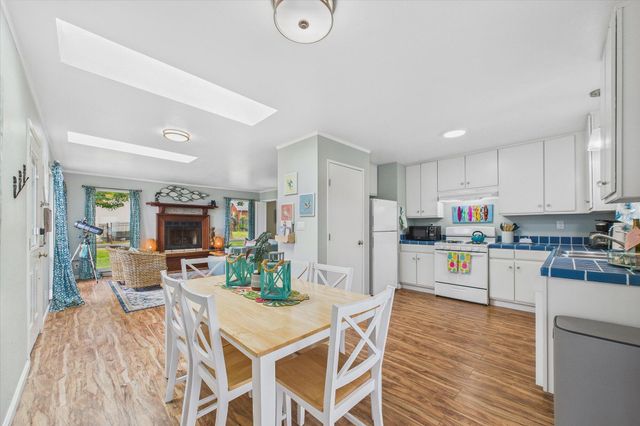 104 Sea View Road, Shelter Cove, CA 95589