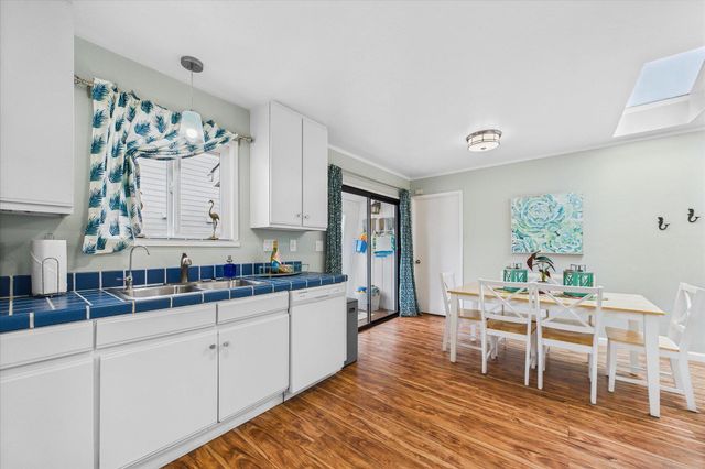 104 Sea View Road, Shelter Cove, CA 95589