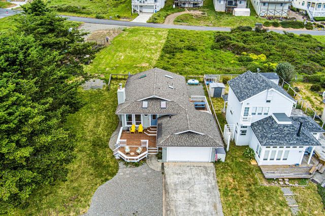 104 Sea View Road, Shelter Cove, CA 95589