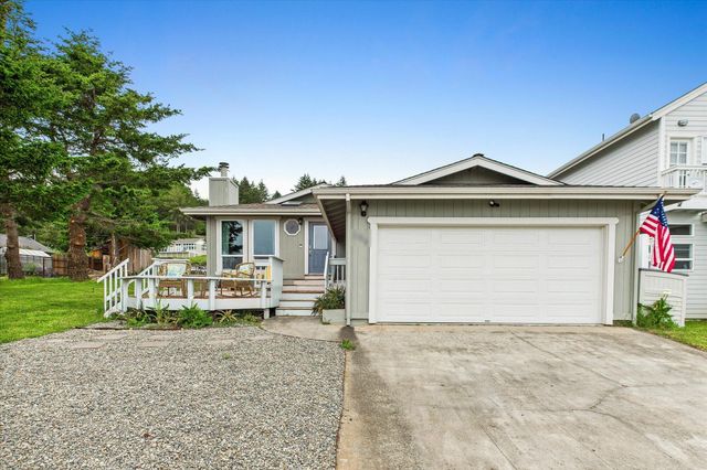 104 Sea View Road, Shelter Cove, CA 95589