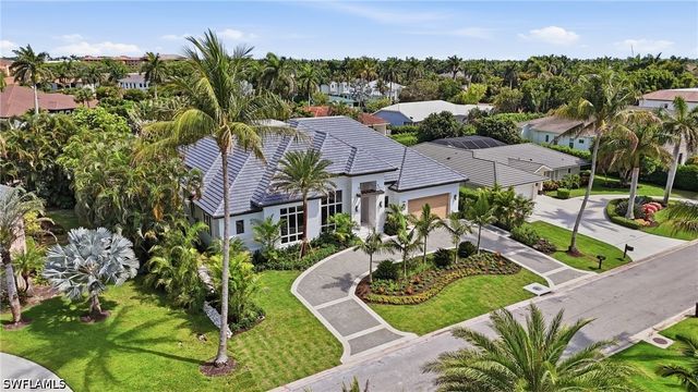 744 Willowhead DR, Naples, FL 34103