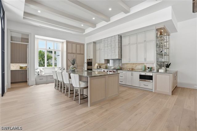 744 Willowhead DR, Naples, FL 34103