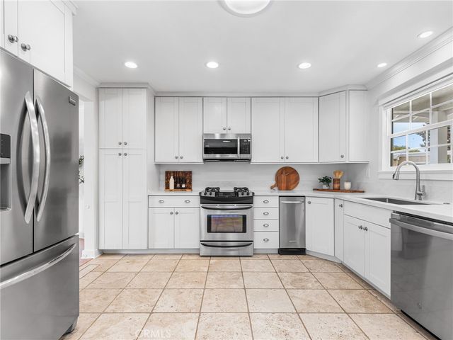 3444 Knoxville Avenue, Long Beach, CA 90808