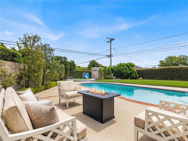 3444 Knoxville Avenue, Long Beach, CA 90808