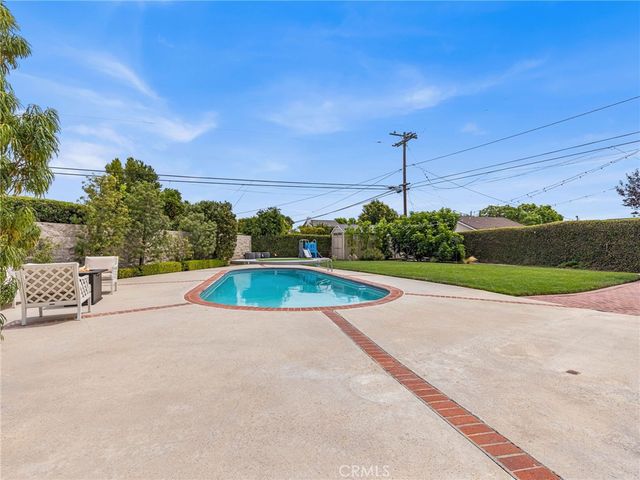3444 Knoxville Avenue, Long Beach, CA 90808