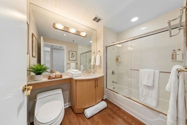 57 E Delaware Place 3102, Chicago, IL 60611